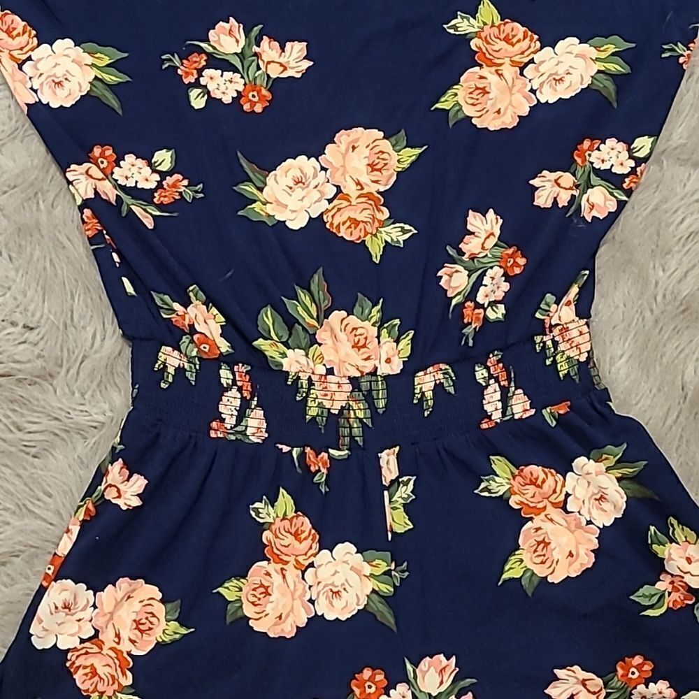 Matilda Jane womens dark blue floral tshirt and short romper size small - Picture 8 of 9